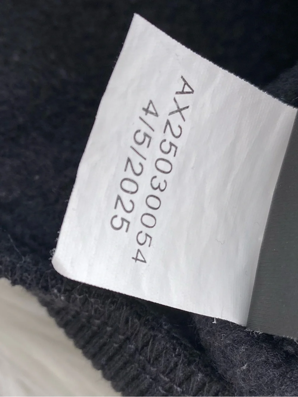 Comfrt | Black Signature Hoodie & Sweatpant Set - Picture 9 of 15
